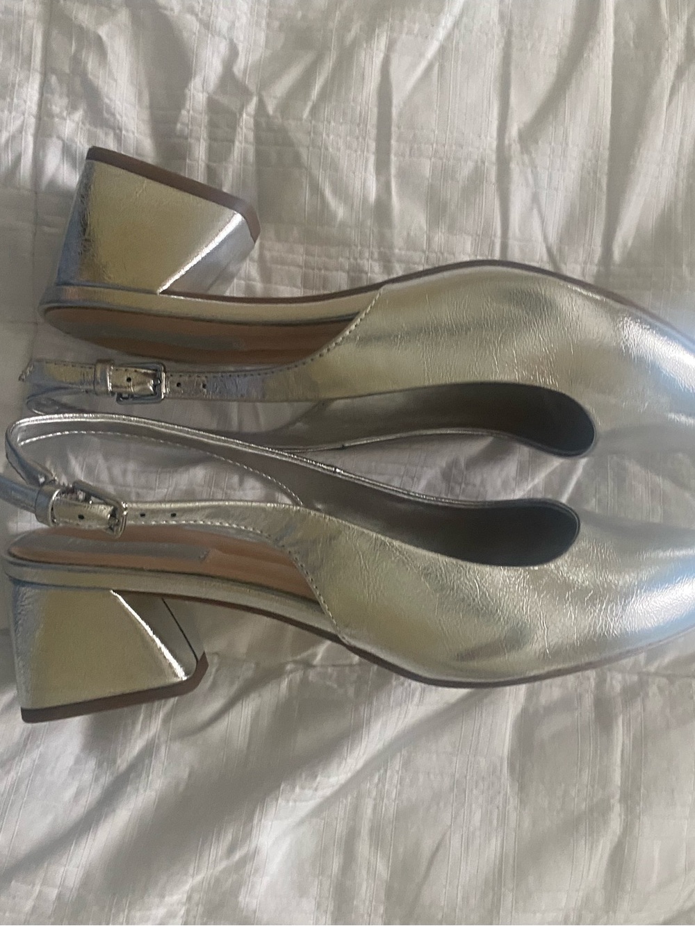 Metallic Silver Pointed Toe Slingback Pumps - Women LifeStride size 10 - Picture 7 of 7